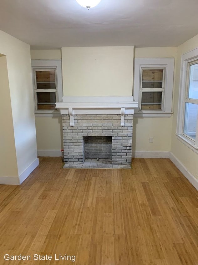 Primary Photo - 4 br, 1.5 bath House - 199 West End Ave