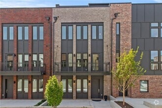 Building Photo - 1292 Chelsea Cir NW