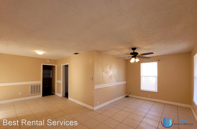 Building Photo - 3 br, 2 bath House - 1635 E Fern Rd