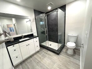 Building Photo - 5107 11th Ave