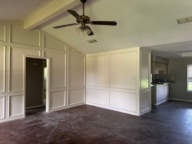 Foto del edificio - 3/2/2 KISD. Exterior storage Fenced yard P...