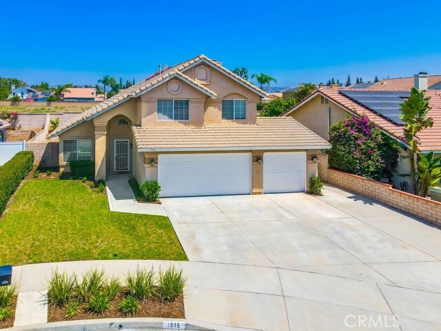 Primary Photo - 1515 E Ray Dr