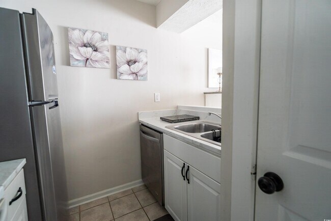 Foto del edificio - 4715 Cobblestone Dr