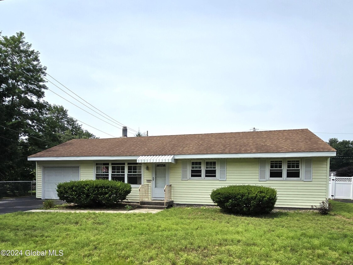 602 Sand Creek Rd, Colonie, NY 12205 House Rental in Colonie, NY