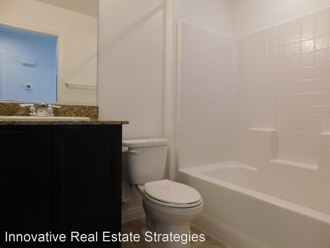 Building Photo - 3 br, 2.5 bath House - 4625 Pencester St