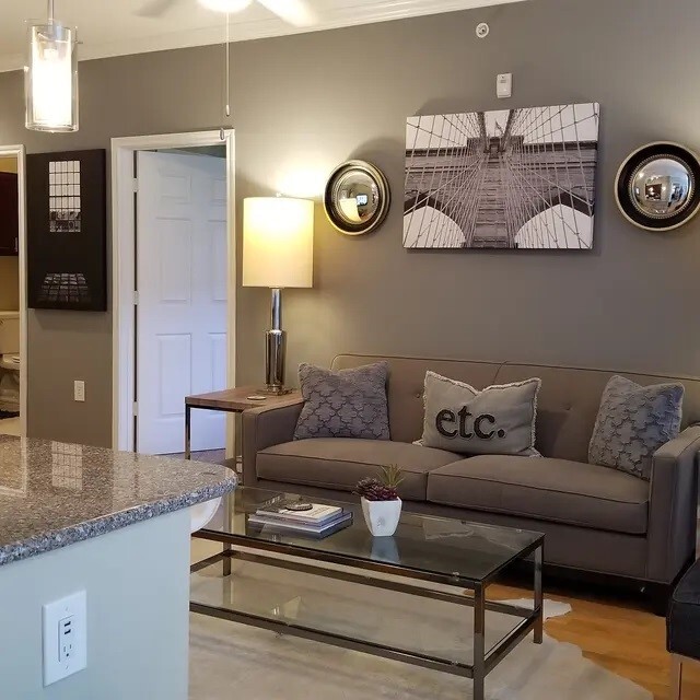 Foto principal - 2601 Gramercy St