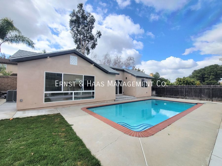 1618 Sandalwood Ave Unit A, Fullerton, CA 92835 Room for Rent in