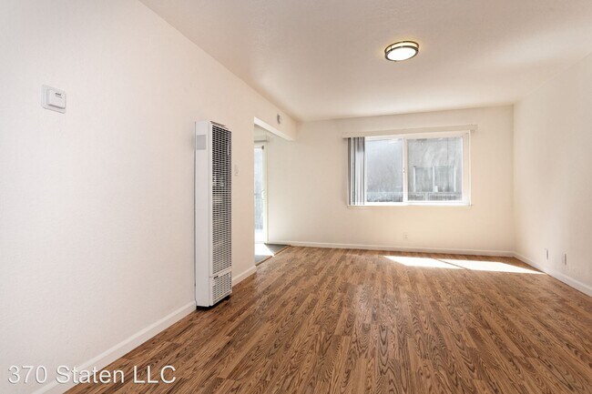 Foto del edificio - 370 Staten Ave