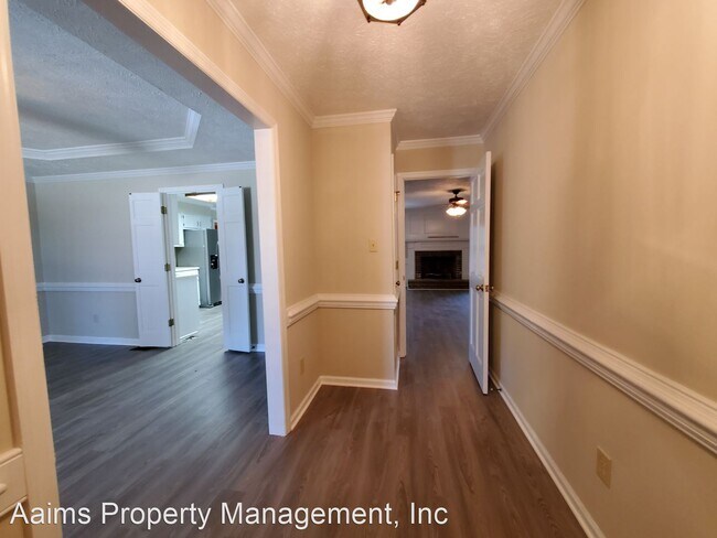 Building Photo - 3 br, 2 bath House - 5574 Ashgrove Drive