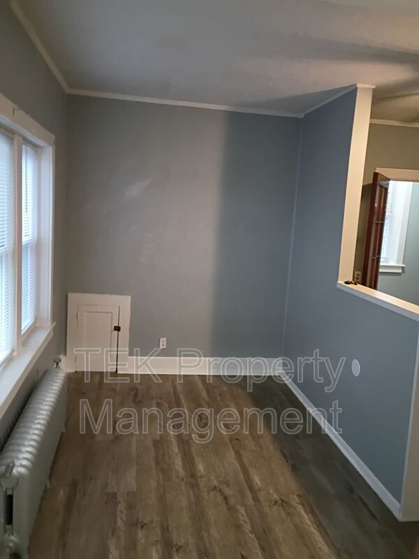 Building Photo - 189 Lake Ave