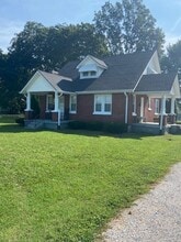 Building Photo - 332 Jackson Rd