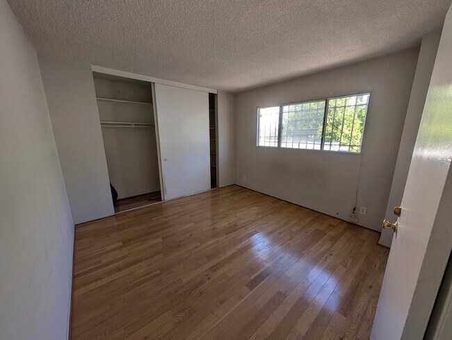 Foto del edificio - 1852 N Wilton Pl