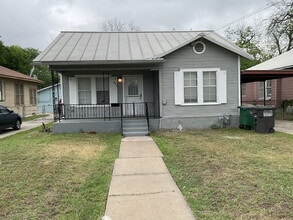 Building Photo - 811 Rivas St
