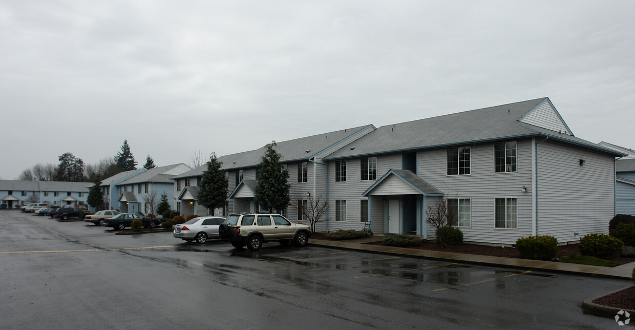 Centennial Park - Centennial Park Apartments