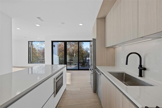 Foto del edificio - 2209 S 1st St