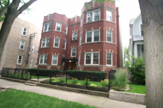 Primary Photo - 1460 W Warner Ave