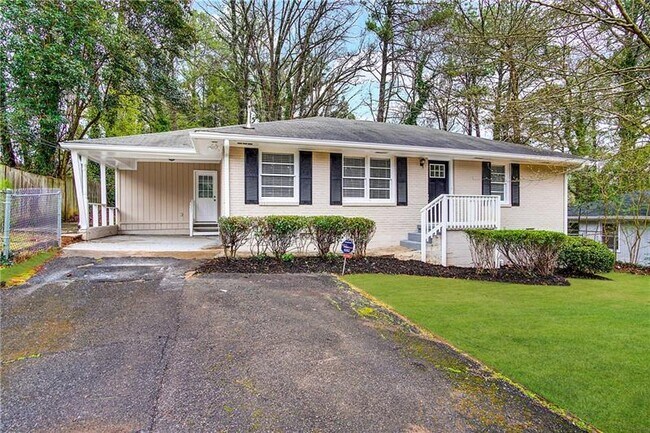 Building Photo - 2024 Rosewood Rd