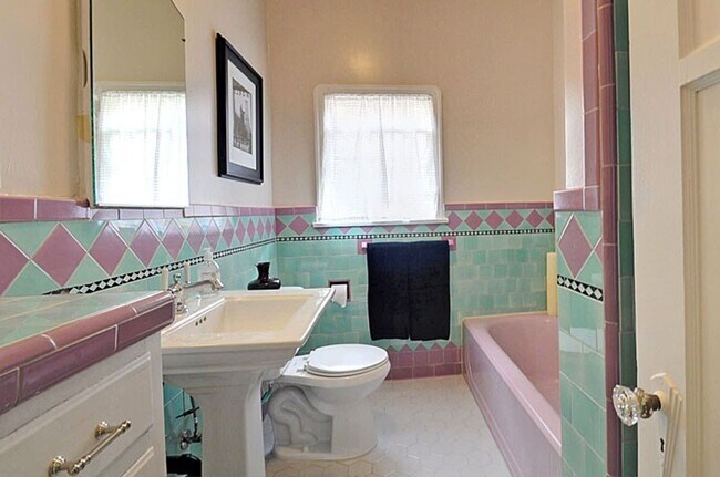 Foto del interior - 335 S Cloverdale Ave