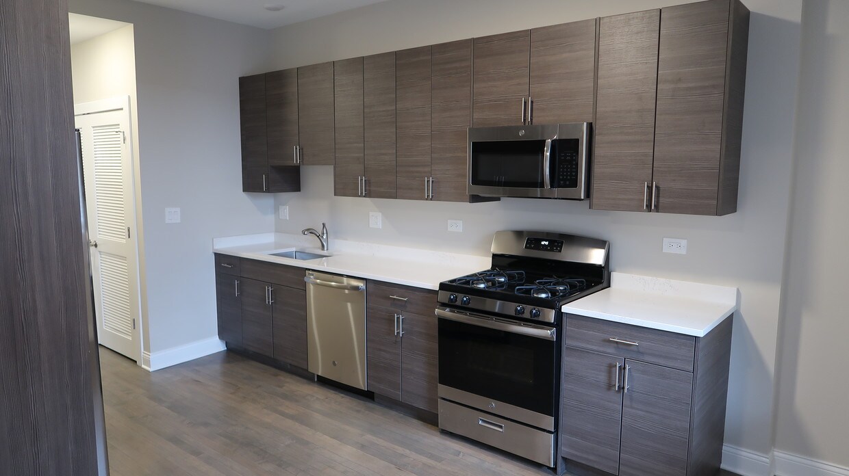 Foto principal - 4437 N Paulina St