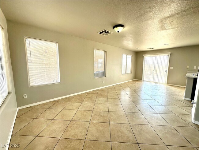 Foto del edificio - 2119 Tierra Del Verde St