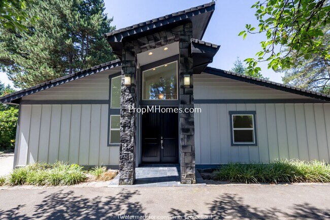 Foto del edificio - Stunning Bull Mountain Contemporary Four B...