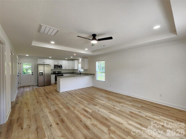 Foto del edificio - 1300 Rainbow Dr