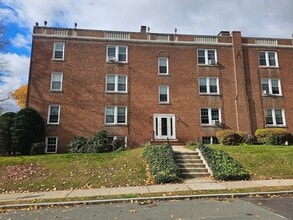 Building Photo - 5A Robin Rd