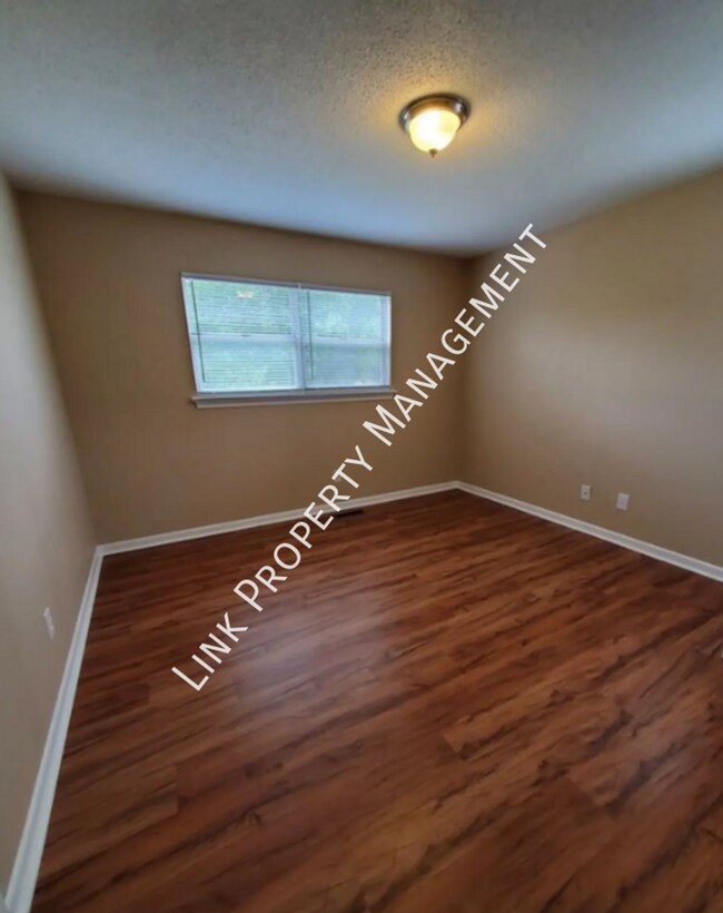 Foto del edificio - 4911 Marylin Ln