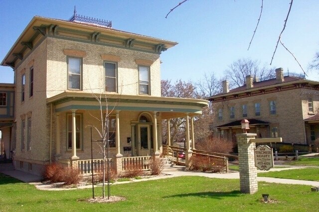 Building Photo - 532 W Main St