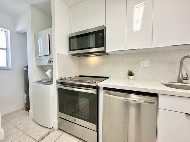 Foto del edificio - 8051 S Colony Cir