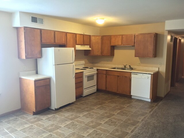 Foto del edificio - Pre-Leasing for 26/27 School Year