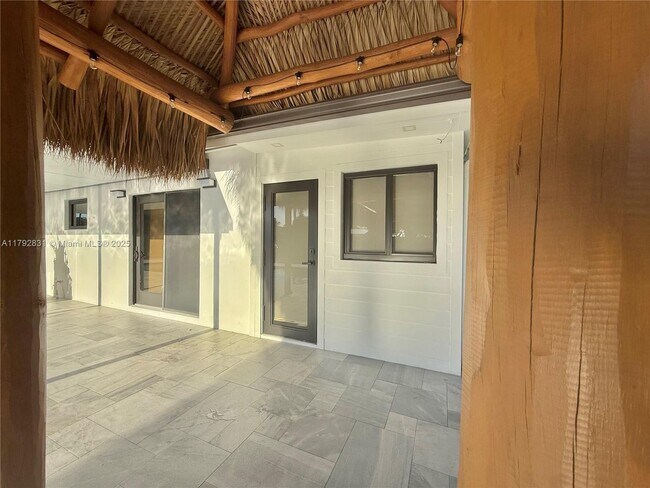 Foto del edificio - 1831 SW 23rd Ave