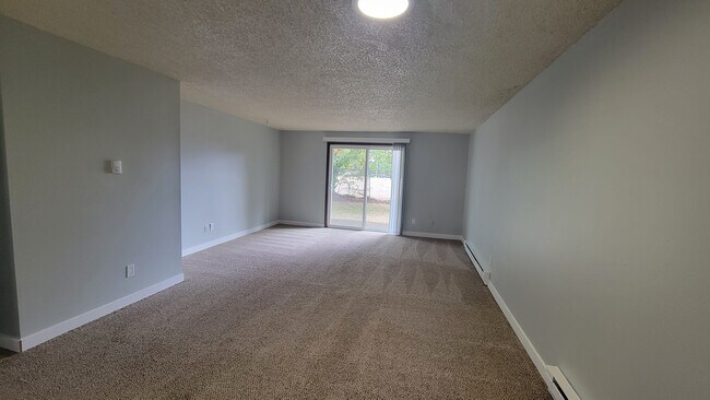 Building Photo - 960 NE 183rd Ave