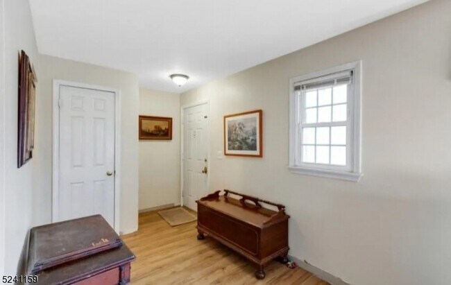 Building Photo - 29 Smithfield Ct