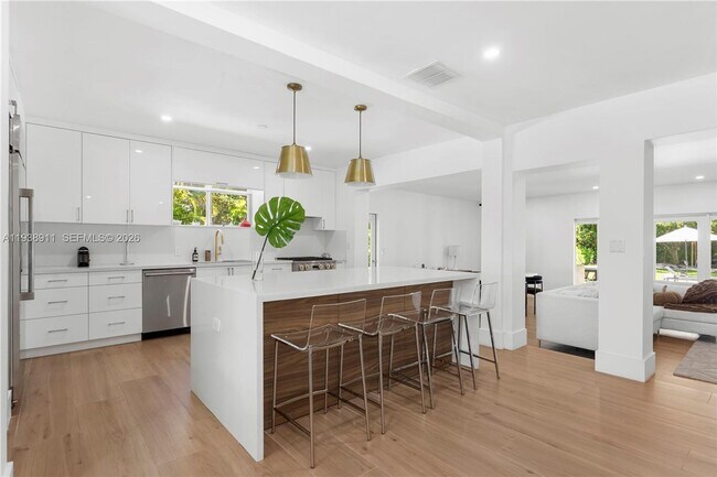 Foto del edificio - 7825 SW 72nd Ave