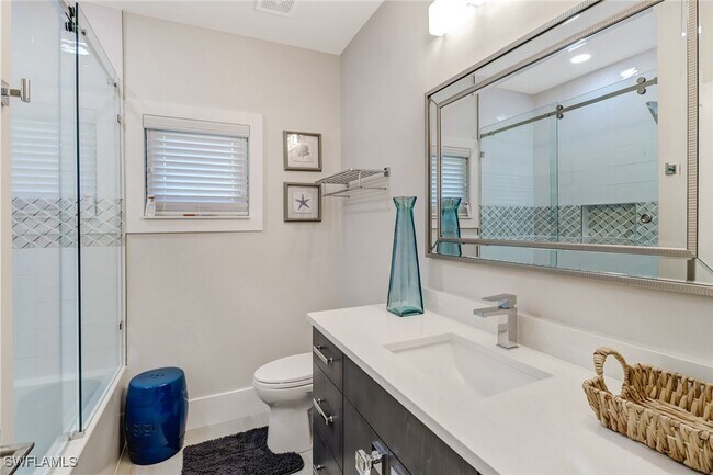 Foto del edificio - 28070 Winthrop Cir
