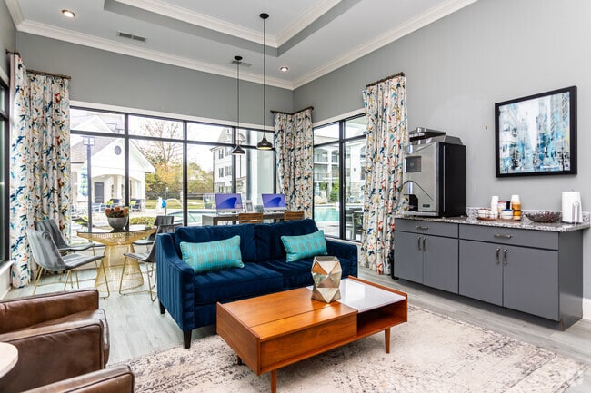 Interior Photo - Laurel View