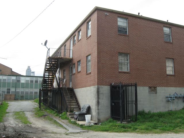 Building Photo - 141 Grape St NE