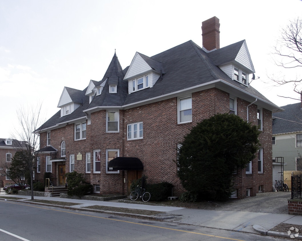 335339 Angell St, Providence, RI 02906 Apartments in Providence, RI