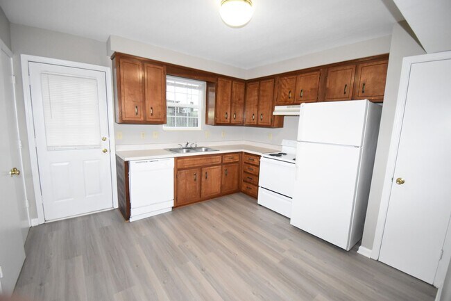 Building Photo - Northridge Drive-276