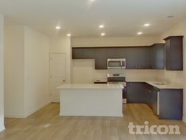 Building Photo - 132 Beautiful Wy