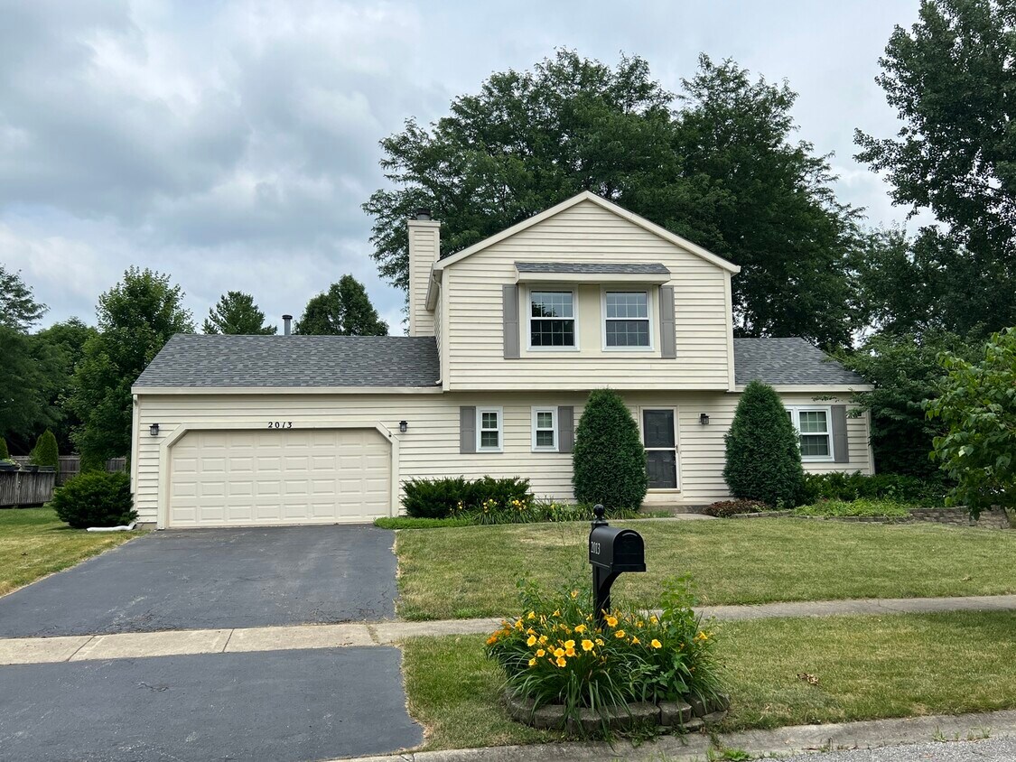 2013 Vanderbilt Ct, Naperville, IL 60565 House Rental in Naperville, IL