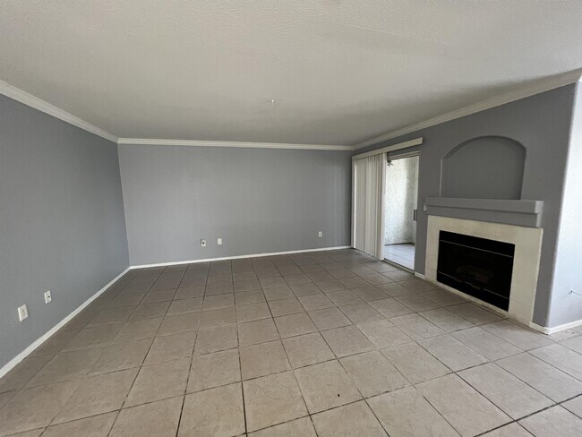 Building Photo - 4316 W Lake Mead Blvd