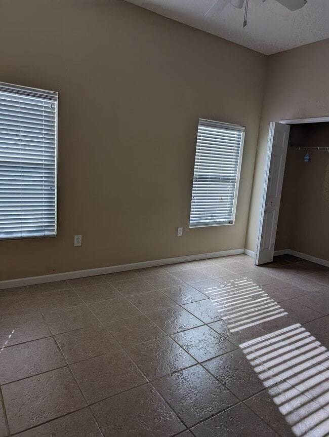 Building Photo - 9556 Armelle Way