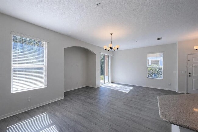 Foto del edificio - 15342 Oak Apple Ct