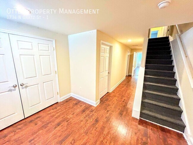 Building Photo - 3BR/2BA Lower Level Apt near Temple Univer...