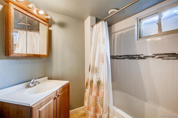 Foto del edificio - 6701 S Albion Way
