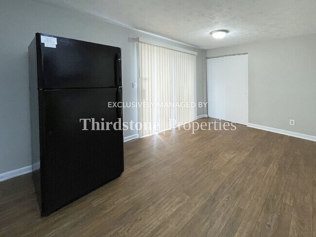 Foto del edificio - 2569 Kershaw Dr W