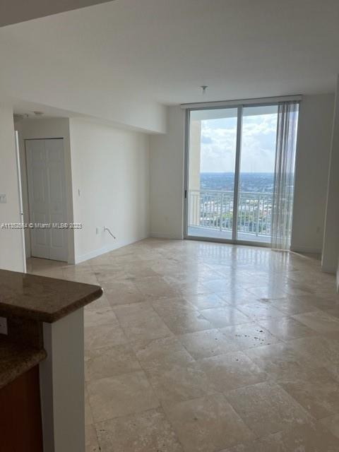 Foto principal - 1745 E Hallandale Beach Blvd