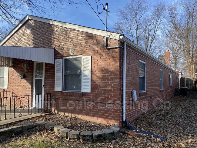 Building Photo - 3253 Coles Ave